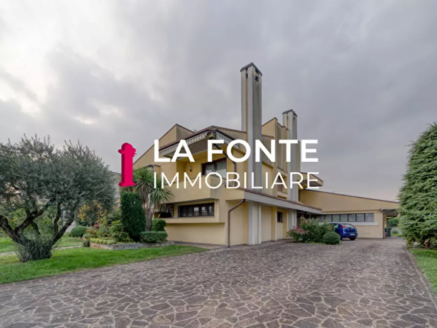 Immagine 2 di Villa in vendita  in viale del lavoro a Vigonza