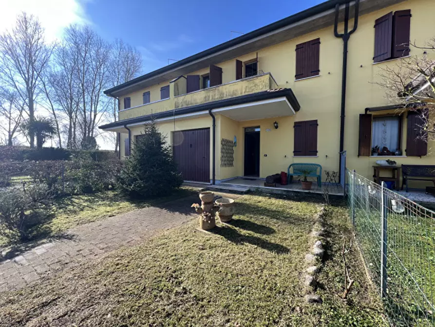 Immagine 2 di Villetta a schiera in vendita  in Via Del Bosco 76 a Chioggia