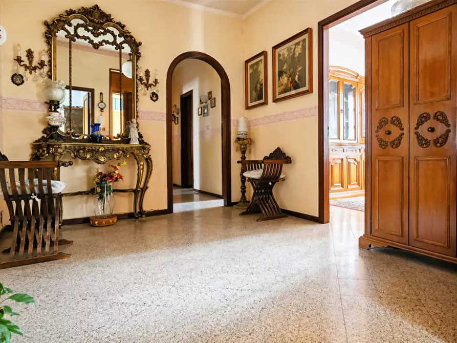 Immagine 6 di Appartamento in vendita  in Via Montalbo 243 A a Palermo