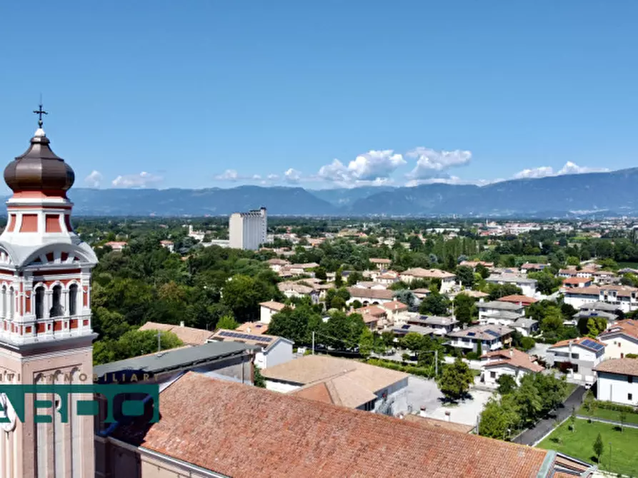 Immagine 2 di Garage in vendita  a Castello Di Godego