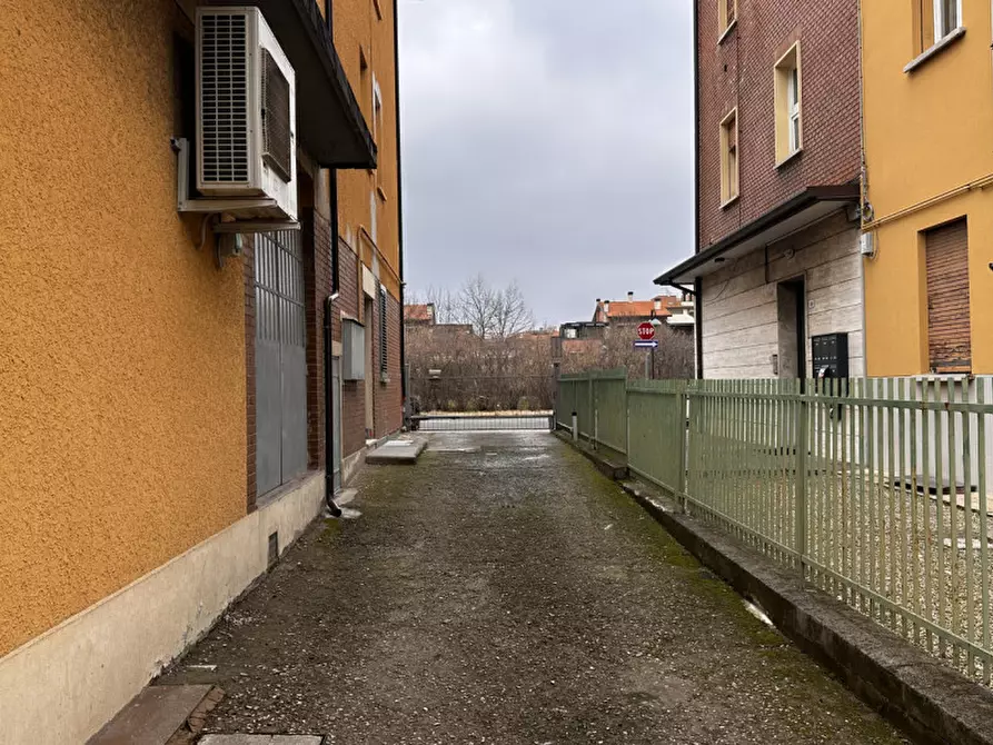 Immagine 2 di Magazzino in affitto  in via Emilia, 86 a Ozzano Dell'emilia