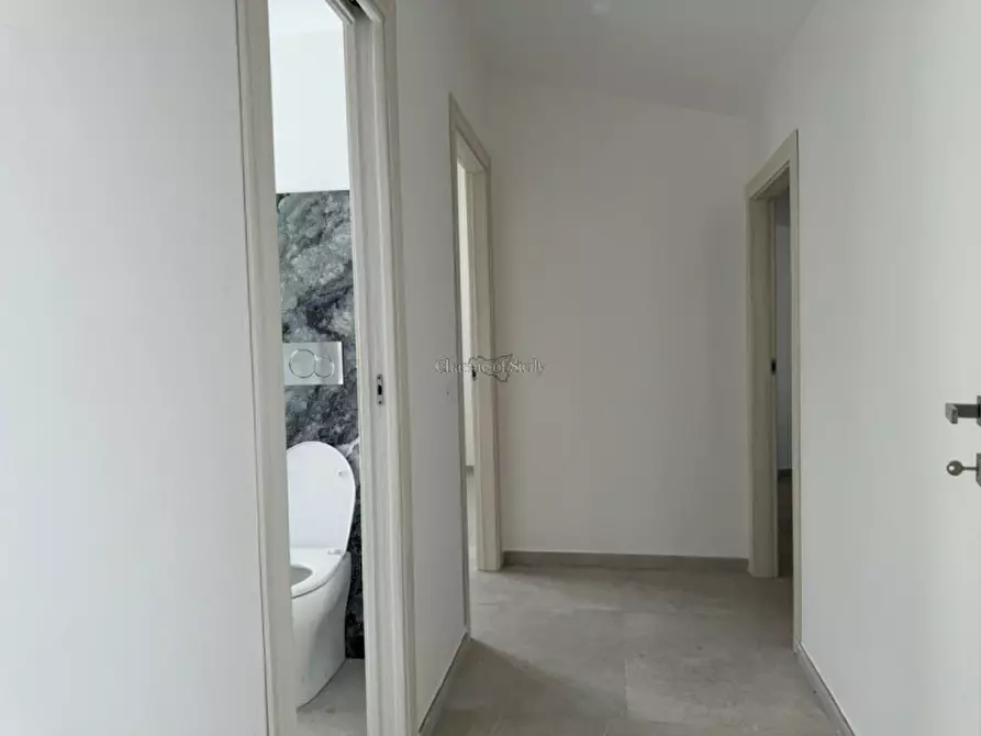 Immagine 9 di Appartamento in vendita  in via del melograno a Ispica