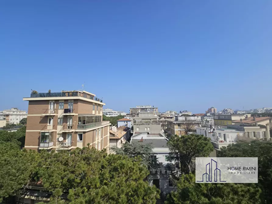 Immagine 2 di Appartamento in vendita  a Rimini