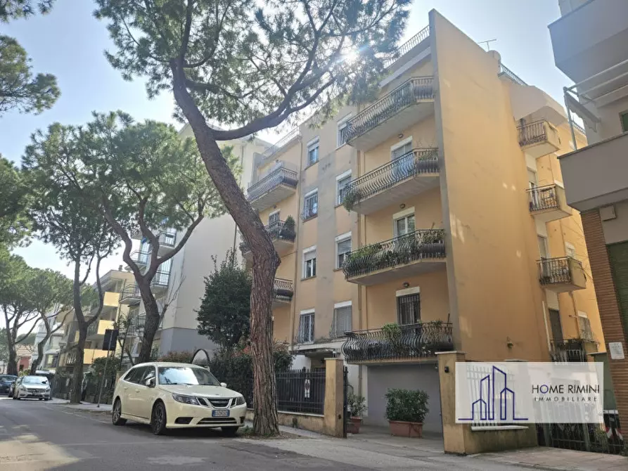 Immagine 3 di Appartamento in vendita  a Rimini