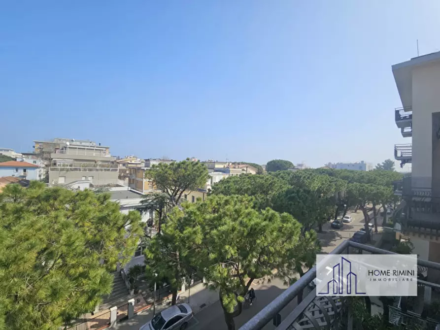 Immagine 4 di Appartamento in vendita  a Rimini