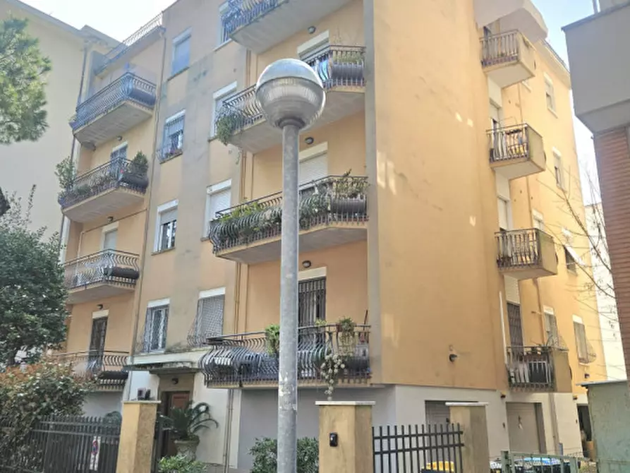 Immagine 13 di Appartamento in vendita  a Rimini