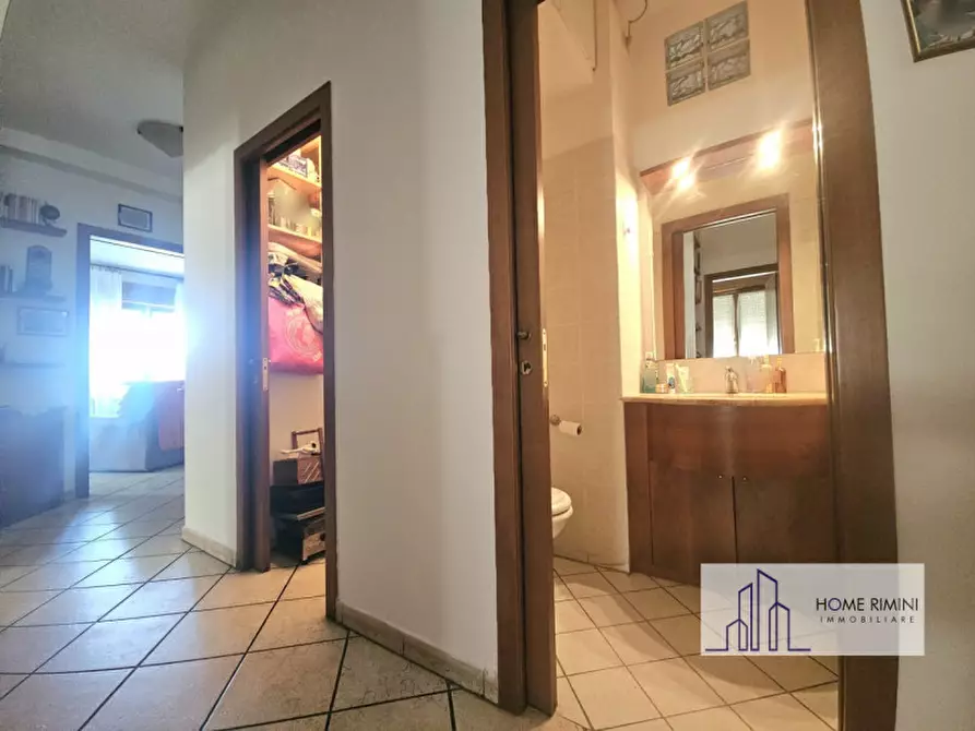 Immagine 34 di Appartamento in vendita  a Rimini