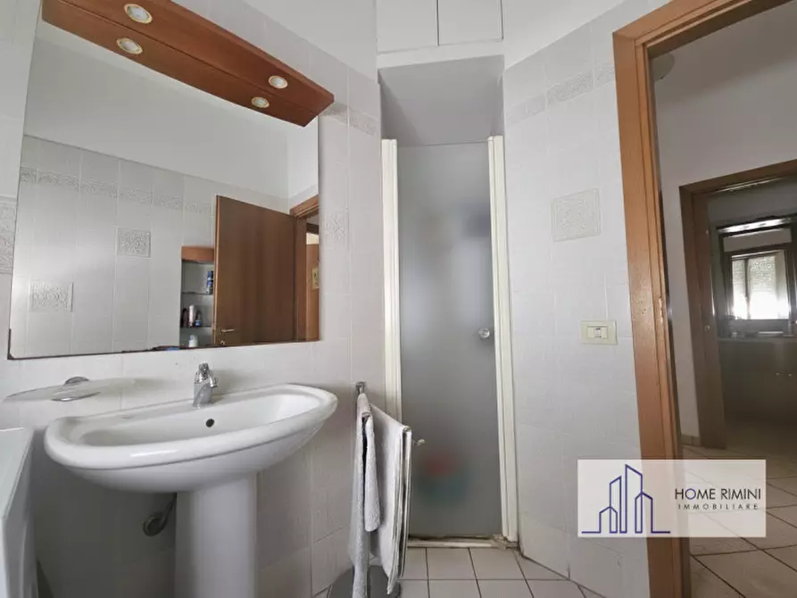 Immagine 40 di Appartamento in vendita  a Rimini