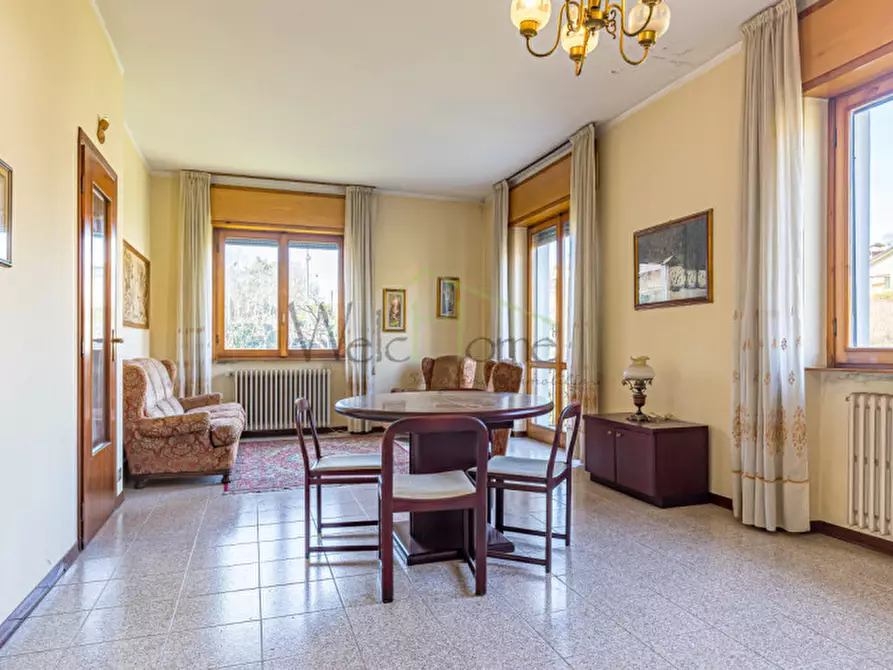 Immagine 13 di Villa in vendita  in Viale Lombardia a Albese Con Cassano