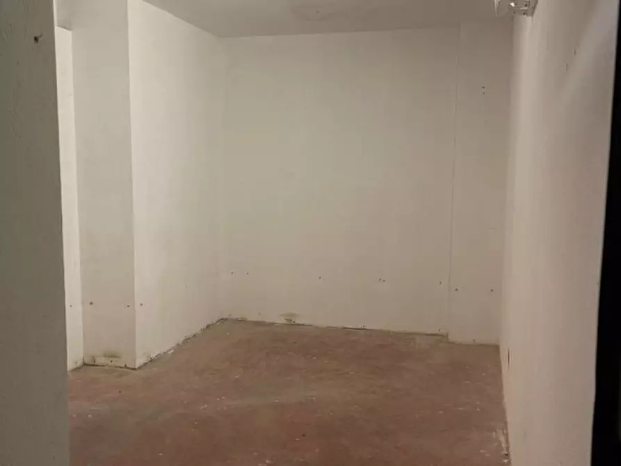 Immagine 6 di Cantina in vendita  a Quartu Sant'elena