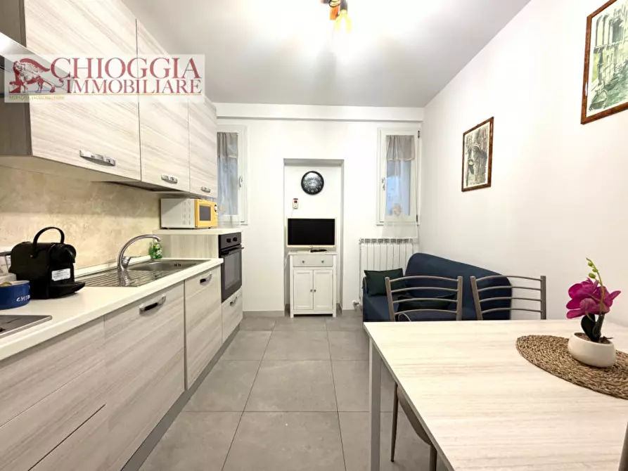 Immagine 1 di Casa indipendente in vendita  in Calle Airoldi a Chioggia