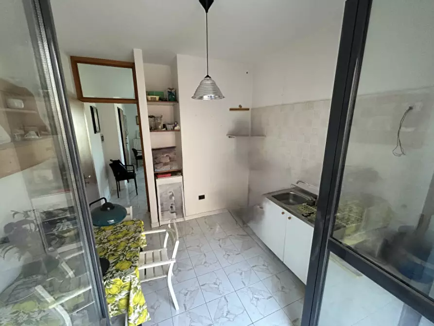 Immagine 15 di Appartamento in vendita  in Via Vittorio Emanuele III, 170 a San Cesario Di Lecce