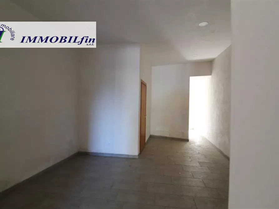 Immagine 9 di Negozio in affitto  in Corso Vittorio Emanuele a Villabate