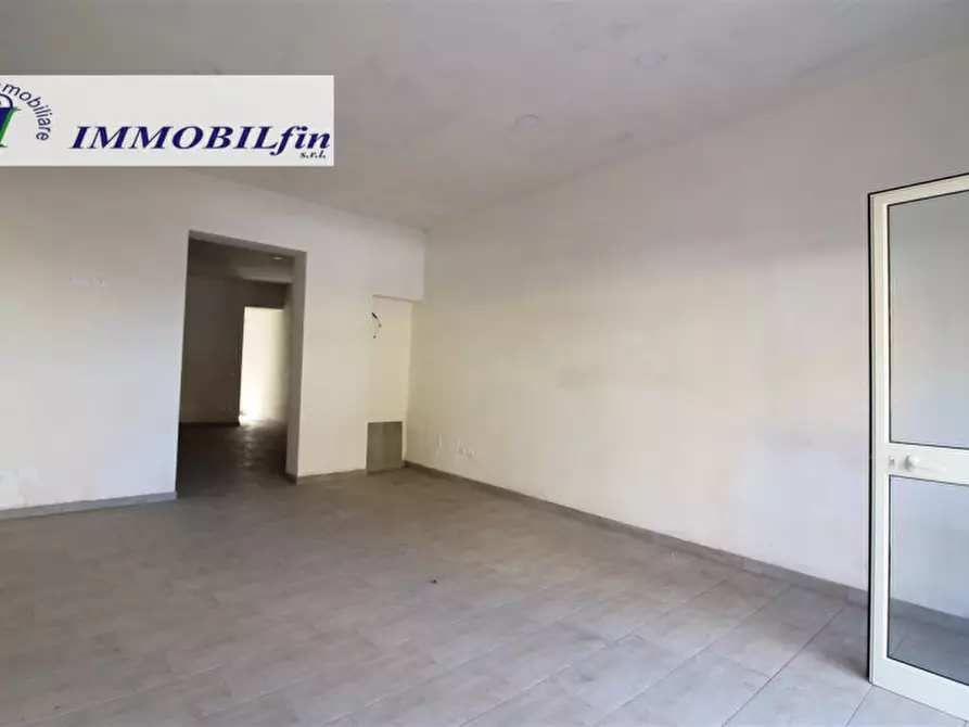 Immagine 10 di Negozio in affitto  in Corso Vittorio Emanuele a Villabate