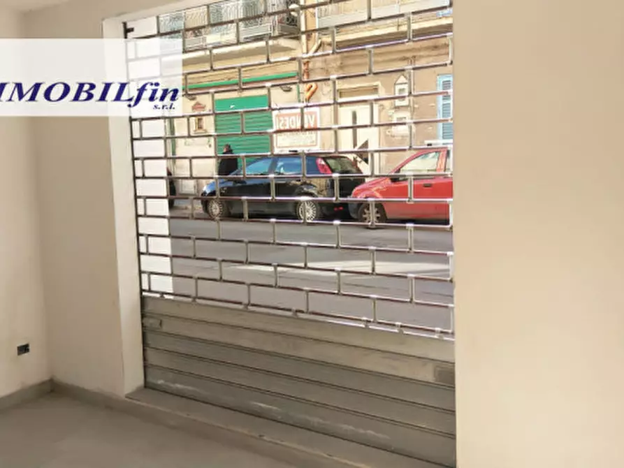 Immagine 11 di Negozio in affitto  in Corso Vittorio Emanuele a Villabate