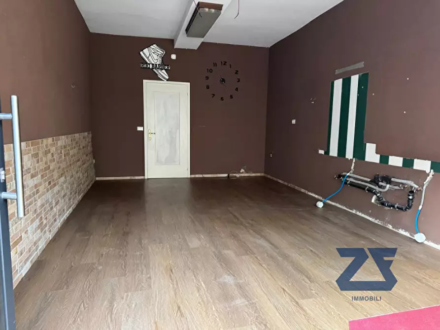 Immagine 7 di Negozio in affitto  a Castelfranco Veneto