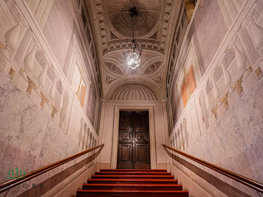 Immagine 5 di Appartamento in vendita  in Via Castiglione a Bologna