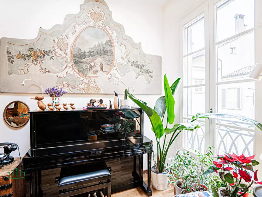 Immagine 10 di Appartamento in vendita  in Via Castiglione a Bologna