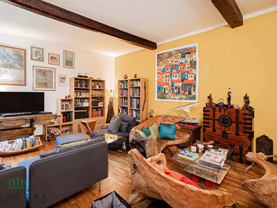 Immagine 11 di Appartamento in vendita  in Via Castiglione a Bologna