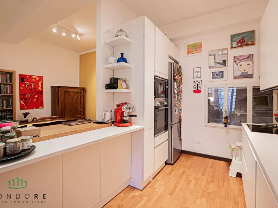 Immagine 20 di Appartamento in vendita  in Via Castiglione a Bologna