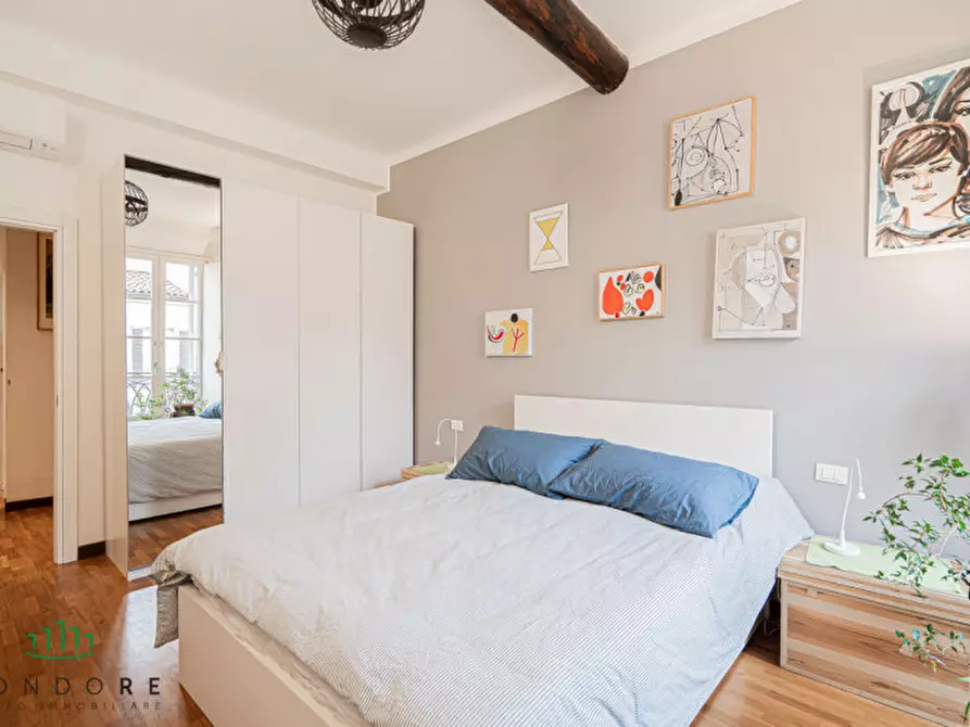 Immagine 29 di Appartamento in vendita  in Via Castiglione a Bologna