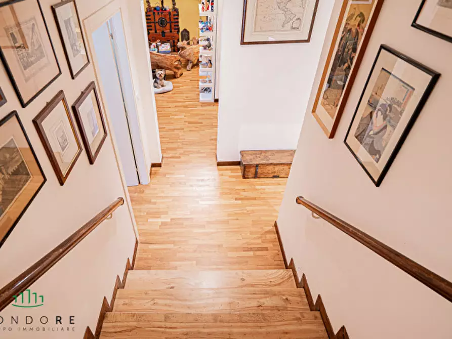 Immagine 43 di Appartamento in vendita  in Via Castiglione a Bologna