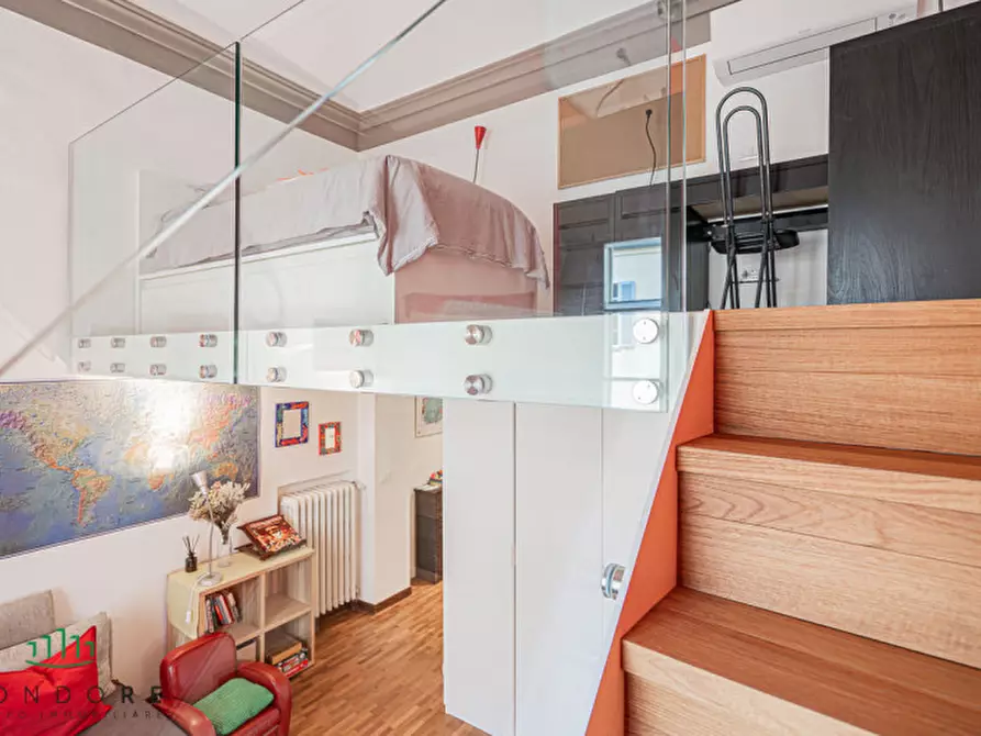 Immagine 48 di Appartamento in vendita  in Via Castiglione a Bologna