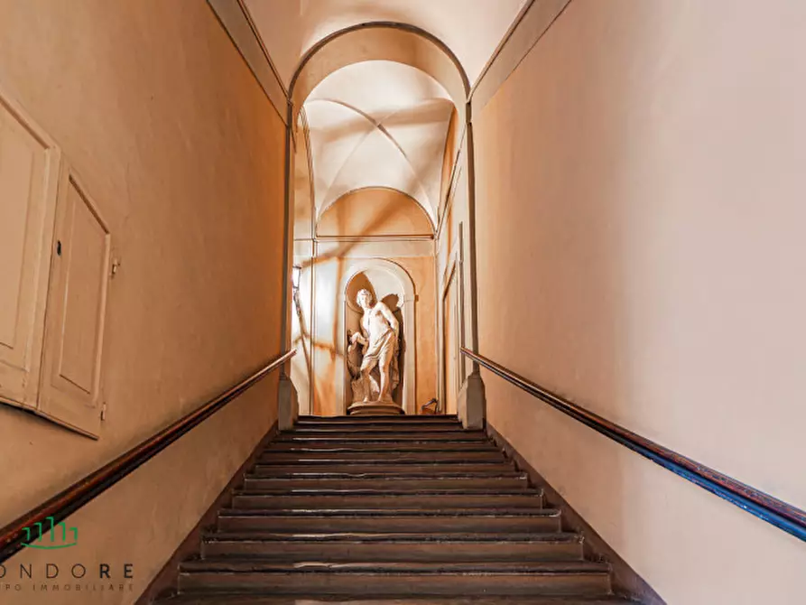 Immagine 58 di Appartamento in vendita  in Via Castiglione a Bologna