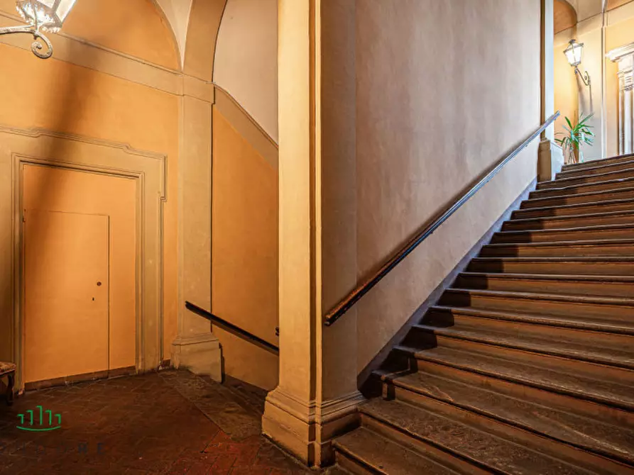 Immagine 67 di Appartamento in vendita  in Via Castiglione a Bologna
