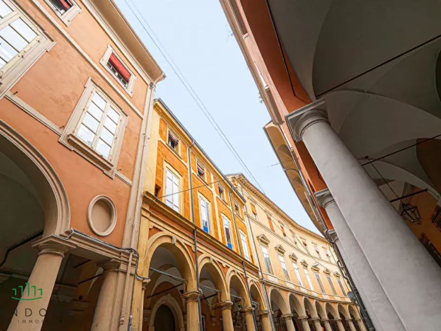 Immagine 81 di Appartamento in vendita  in Via Castiglione a Bologna