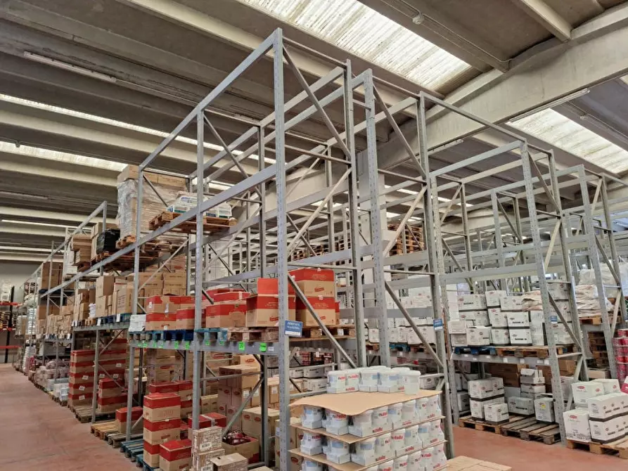 Immagine 9 di Capannone industriale in vendita  in Via Manfredonia, 71121 Foggia FG, Italia a Foggia