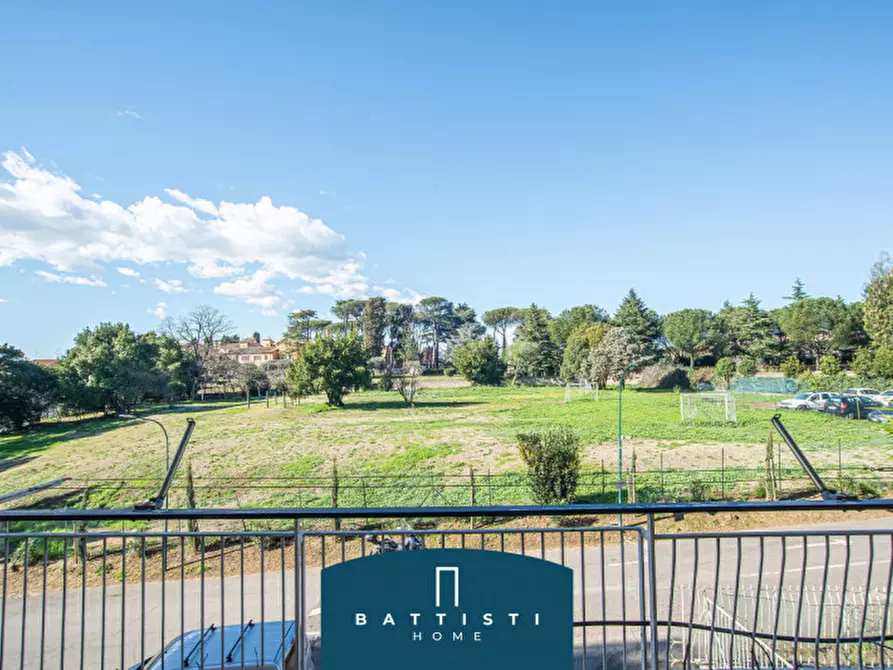 Immagine 1 di Appartamento in vendita  in Via del Fontanile Arenato a Roma