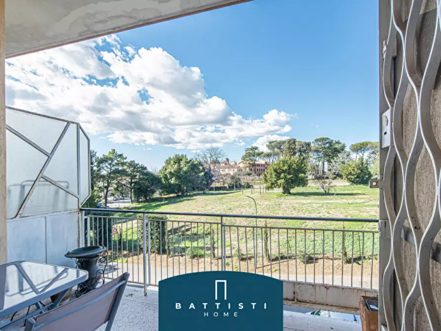 Immagine 5 di Appartamento in vendita  in Via del Fontanile Arenato a Roma