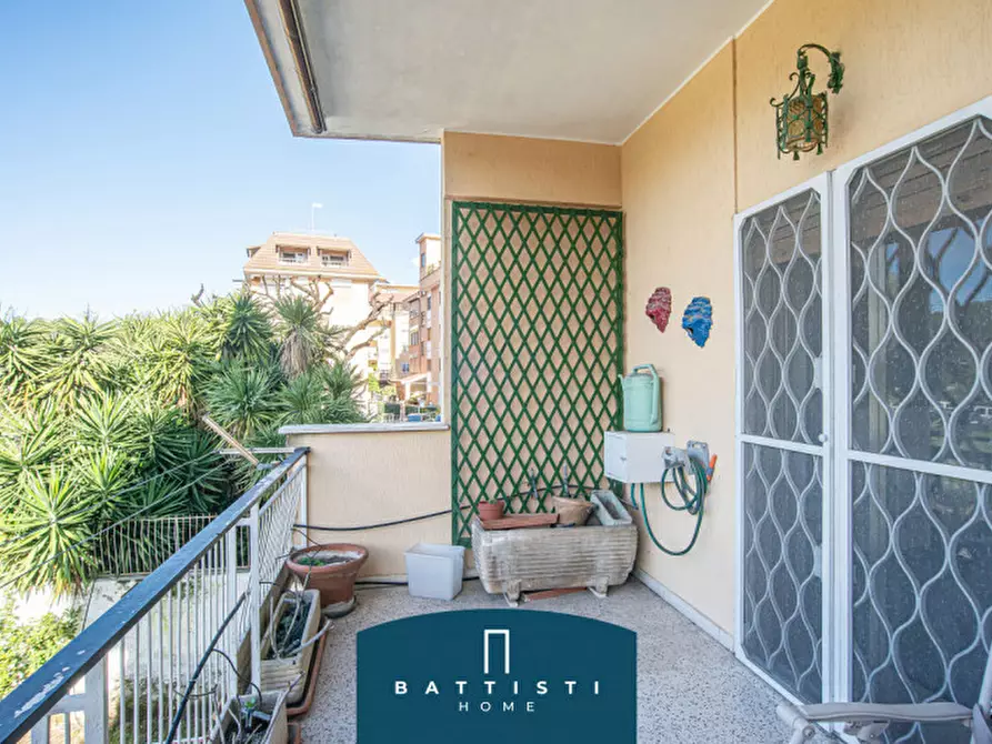 Immagine 7 di Appartamento in vendita  in Via del Fontanile Arenato a Roma