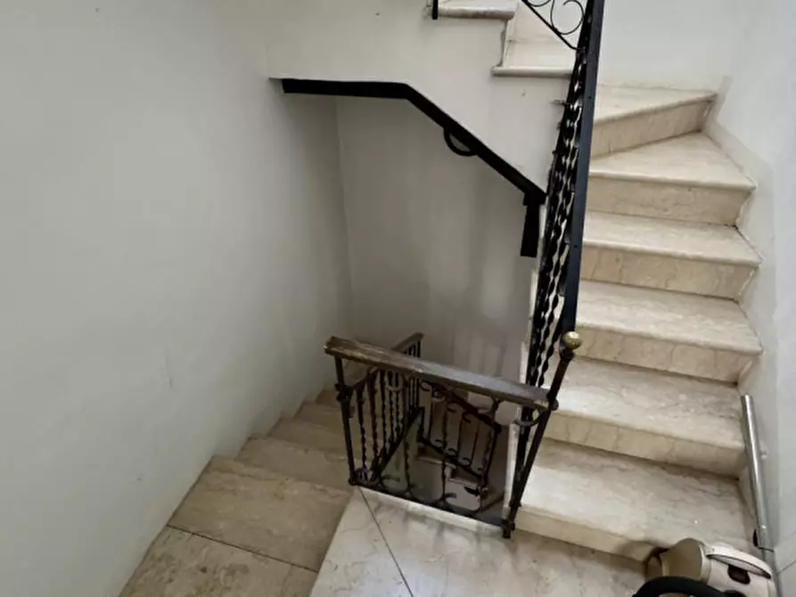Immagine 3 di Villa in vendita  in Via Vittorio Veneto n. 10/12 a Bovezzo