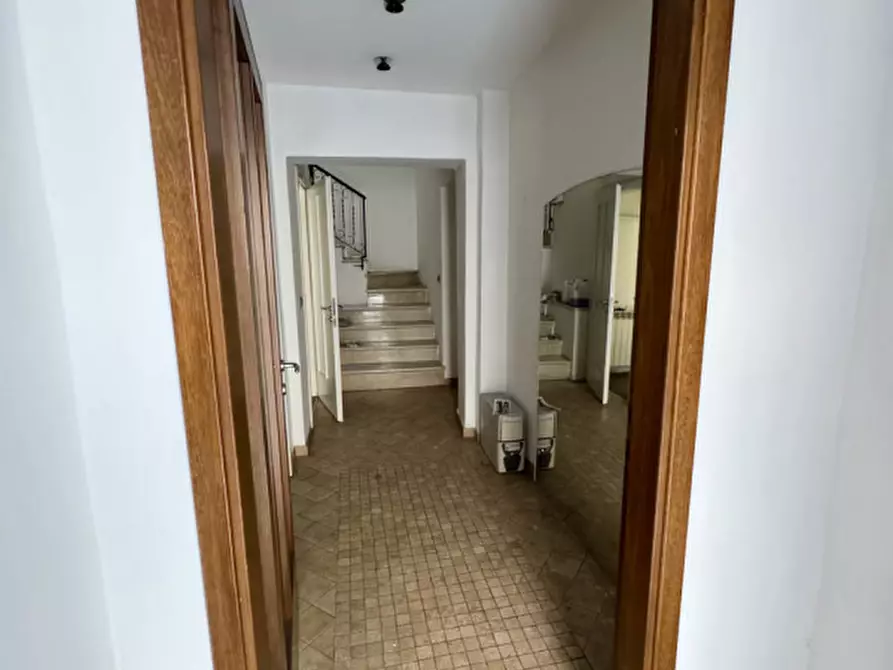 Immagine 4 di Villa in vendita  in Via Vittorio Veneto n. 10/12 a Bovezzo