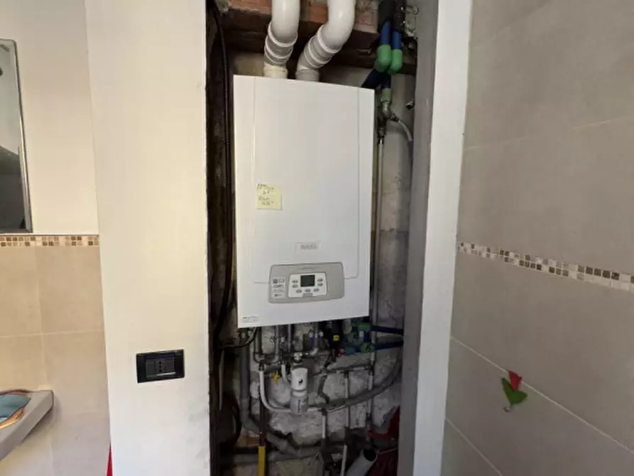 Immagine 13 di Villa in vendita  in Via Vittorio Veneto n. 10/12 a Bovezzo