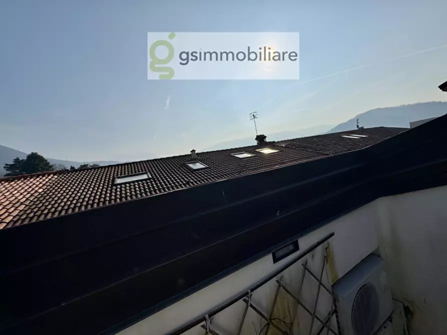 Immagine 18 di Villa in vendita  in Via Vittorio Veneto n. 10/12 a Bovezzo