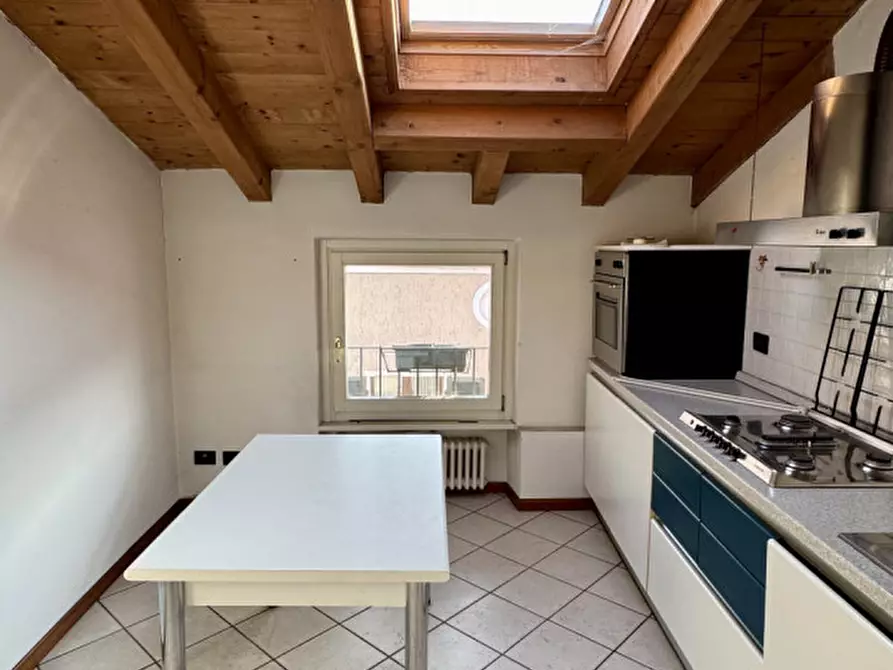 Immagine 19 di Villa in vendita  in Via Vittorio Veneto n. 10/12 a Bovezzo