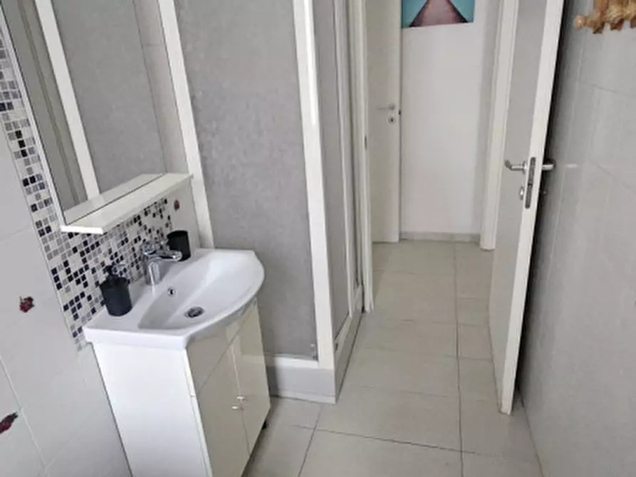 Immagine 9 di Appartamento in affitto  in Via Giovan Giorgio Alione 6 a Asti