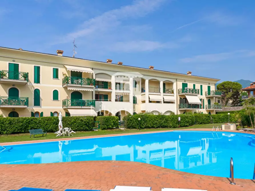 Immagine 1 di Appartamento in vendita  in Via Zane a Salò