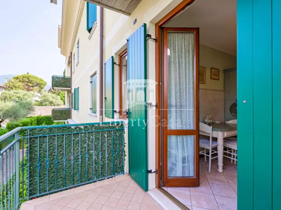 Immagine 8 di Appartamento in vendita  in Via Zane a Salò