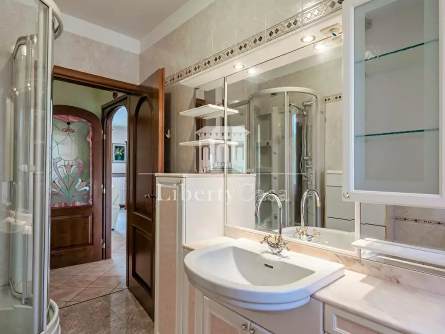 Immagine 14 di Appartamento in vendita  in Via Zane a Salò