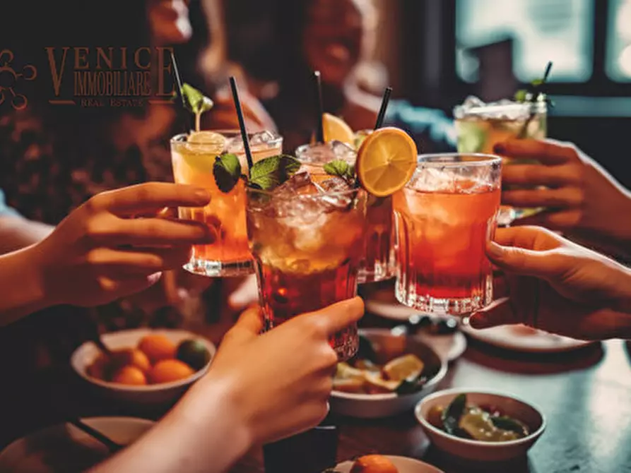 Immagine 3 di Attività commerciale in vendita  in piazza corbusier a Jesolo