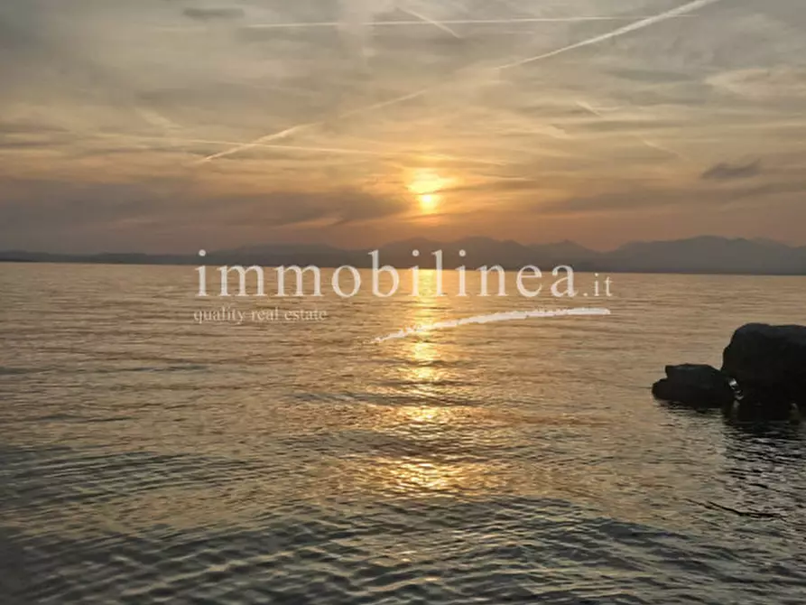 Immagine 6 di Negozio in vendita  a Lazise