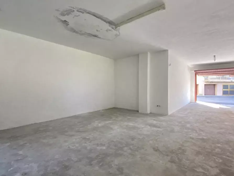 Immagine 1 di Garage in vendita  in Via Bettino Ricasoli a Vicenza