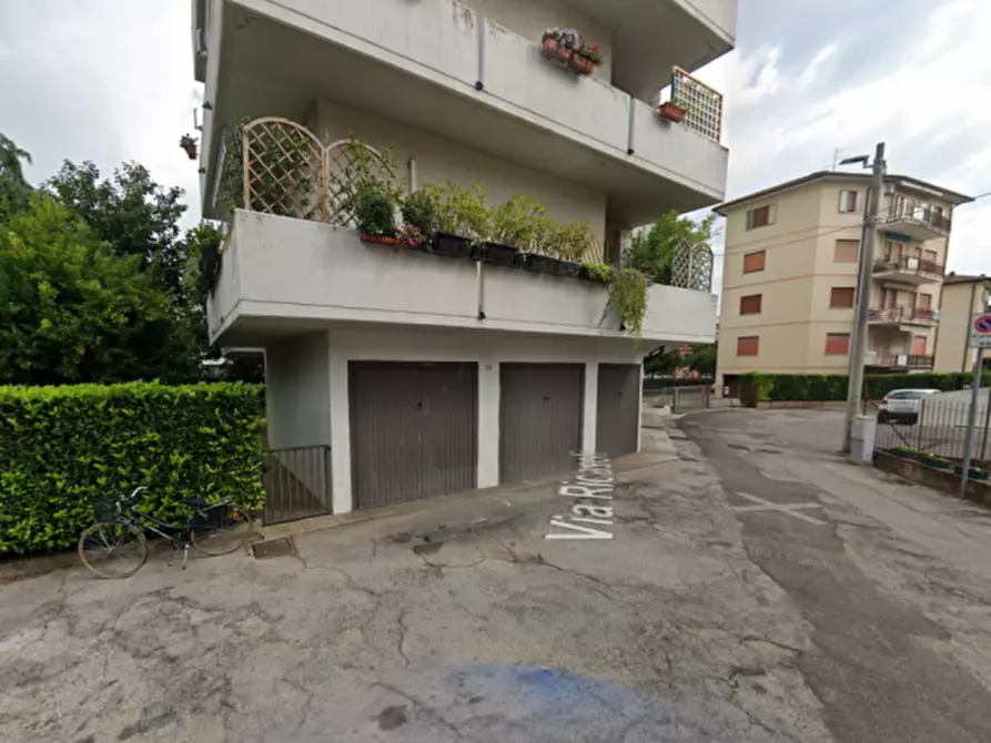 Immagine 3 di Garage in vendita  in Via Bettino Ricasoli a Vicenza