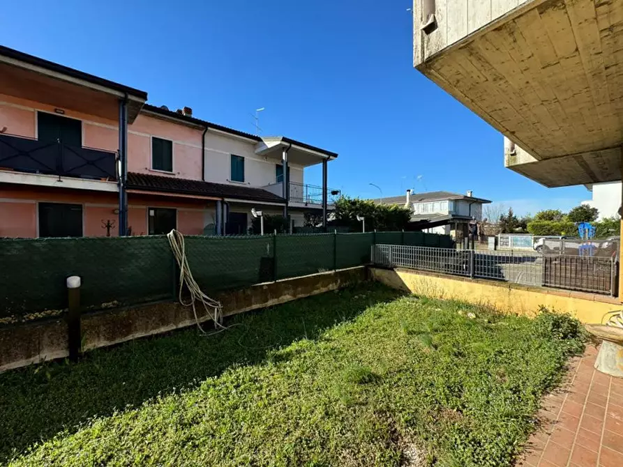 Immagine 25 di Appartamento in vendita  a Mozzecane