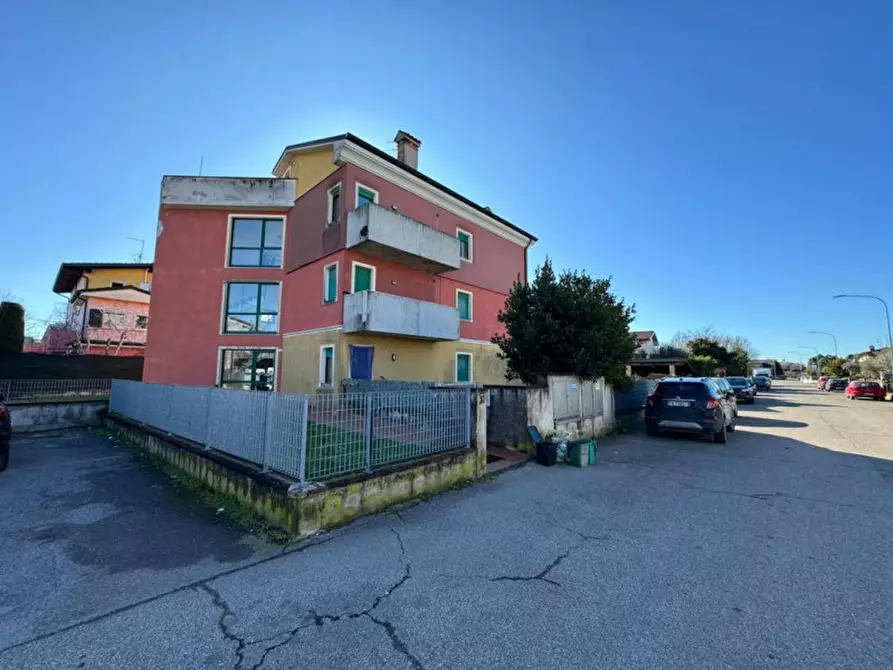 Immagine 28 di Appartamento in vendita  a Mozzecane