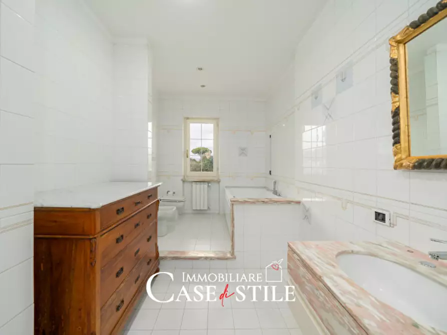 Immagine 26 di Villa in vendita  in Via Arena , 45 a Ameglia